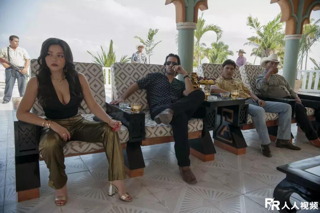 逆天神剧一回归就9.3,剧组人员因它被枪杀