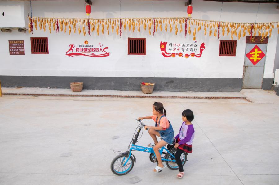 楹﹀厓鎽勫奖,楹﹀厓瑙嗛