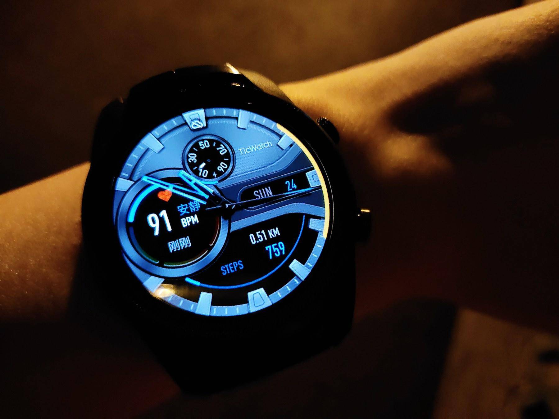 ticwatchpro2020款对比老款,ticwatchpro2021