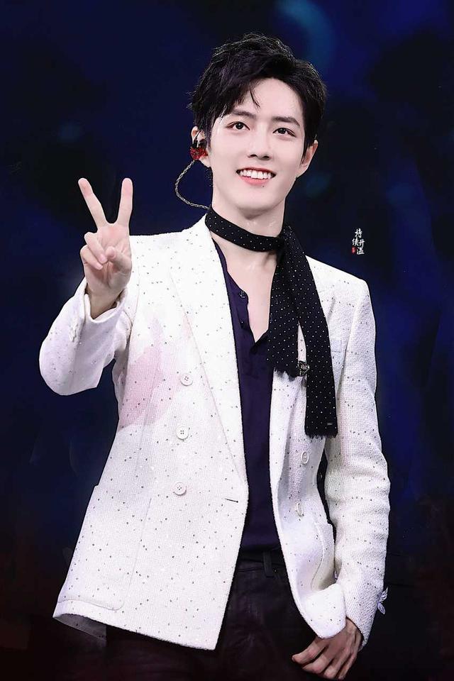 肖战新歌光点是否抄袭,肖战的新专辑光点评价究竟如何