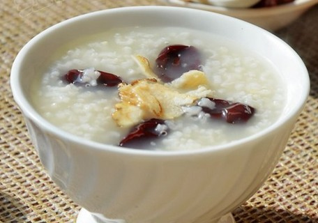 出现大量白发是不是肾出问题了,肾的原因导致白发能恢复吗