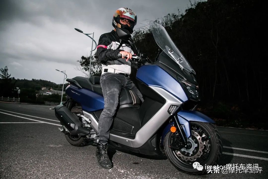 豪华大踏板车250到300摩托车推荐,休旅大踏板