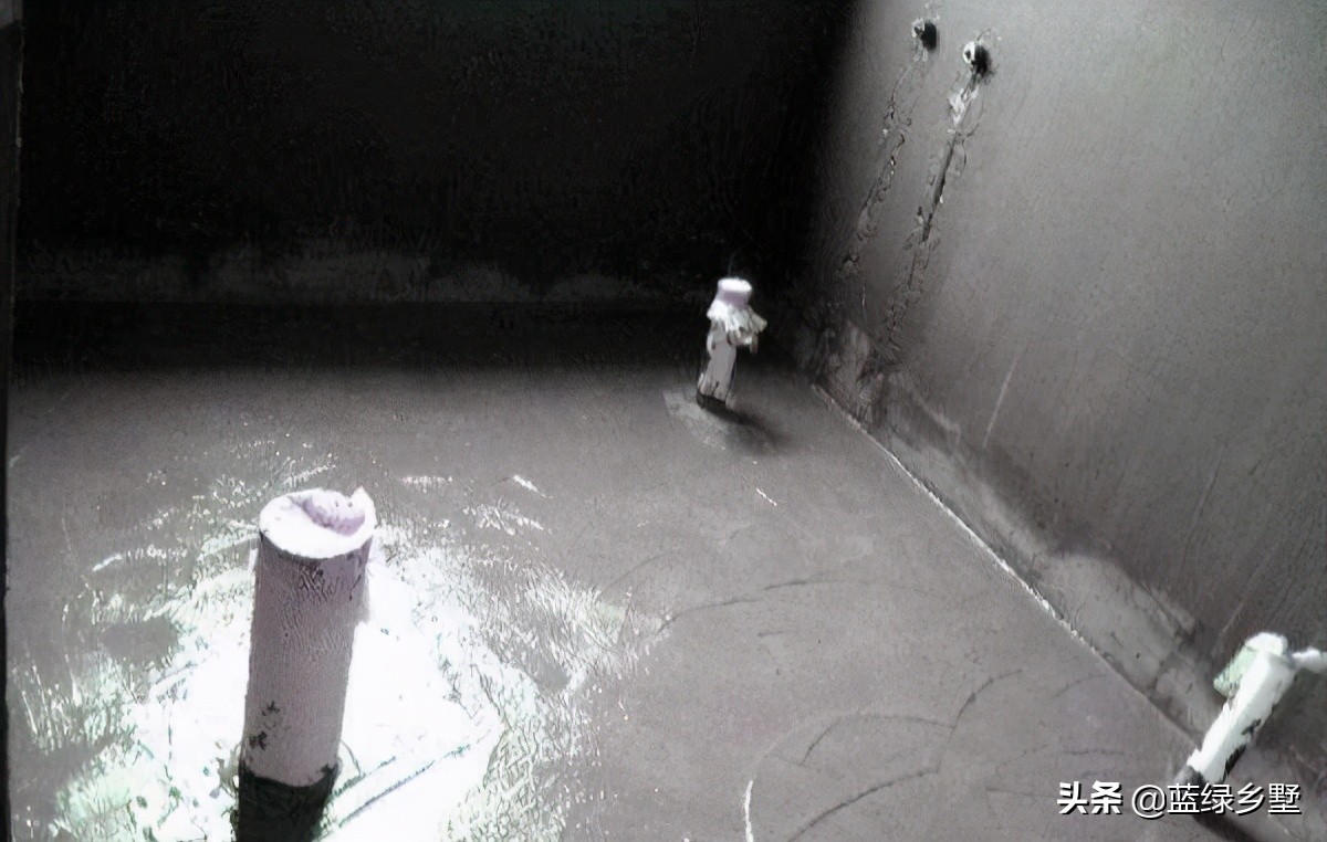 建房填基础后使用防潮膜效果好,农村建房地基怎么样做防潮效果好