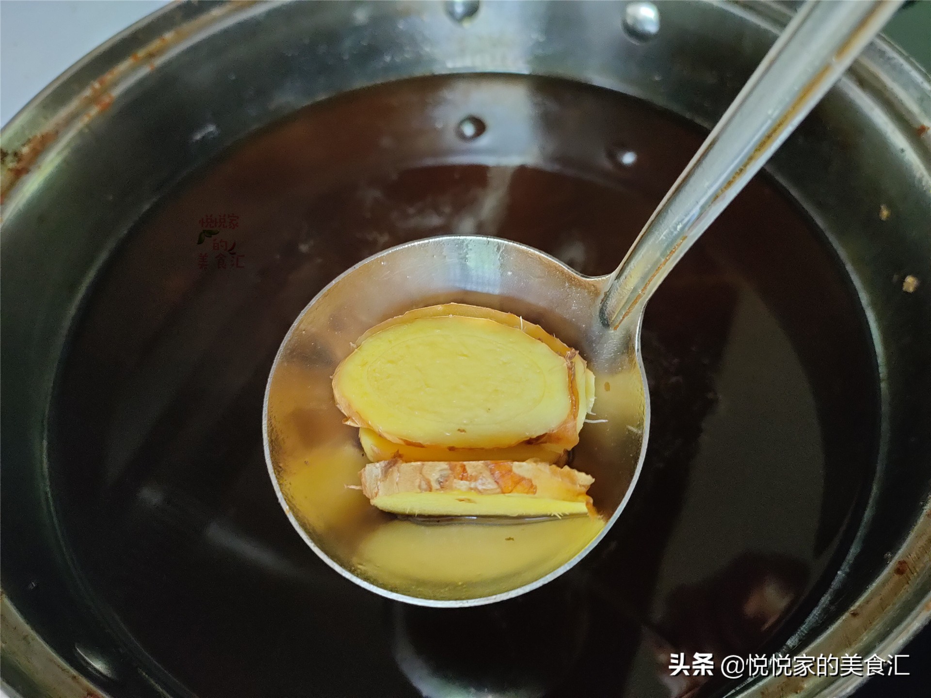 炸东西剩的油怎么处理,炸东西的黑油怎么处理小窍门