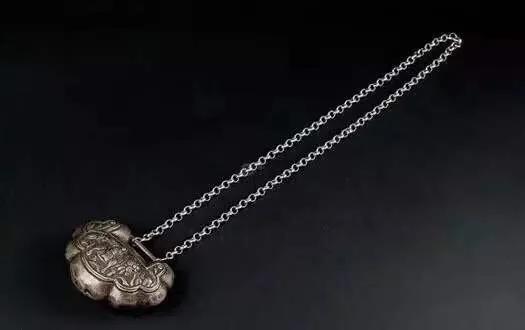 长命锁图片大全古代,古人颈饰长命锁