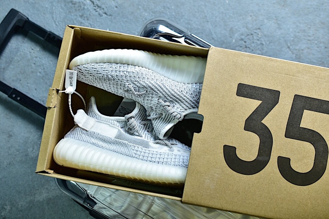 阿迪达斯椰子350新款发售,阿迪达斯新款椰子鞋350v2