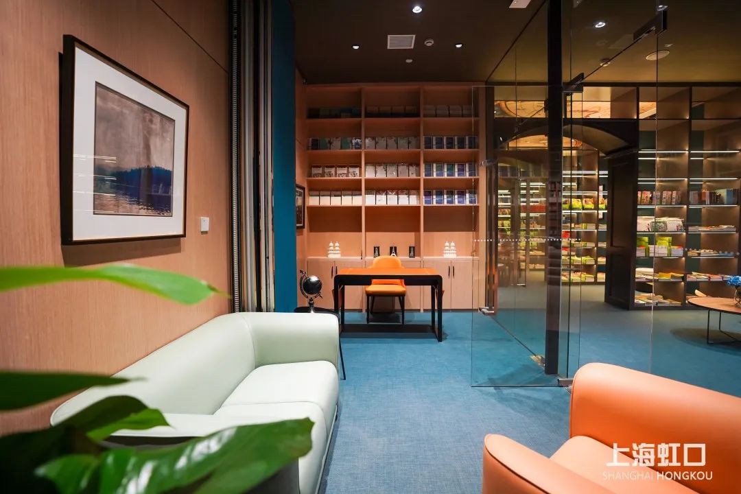 虹口现“浩瀚穹顶”！《三十而已》顾佳母校的书店升级啦！