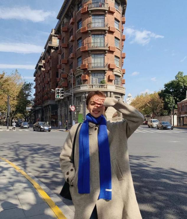 冬天穿得好臃肿,冬天穿的臃肿怎么办