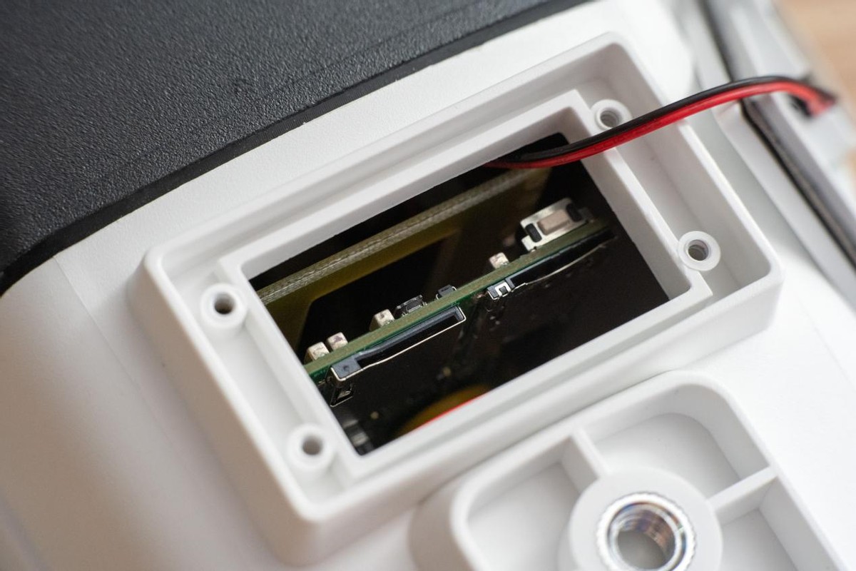 乔安智能监控摄像头带灯,乔安4g无线智能监控摄像头