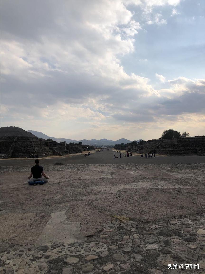 “踏迹古文明、晓看日月辉”— 除夕墨西哥金字塔一日游记