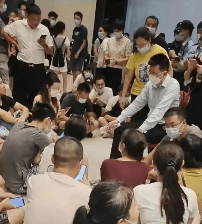 “全球第一房企”要凉凉？恒大紧急辟谣“完全失实”