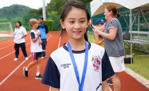 陆毅女儿贝儿和森碟视频,森碟和贝儿长大后照片