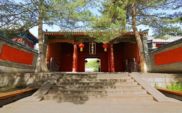 五台山最应该去的几个寺院,去五台山朝拜必须去哪几个庙