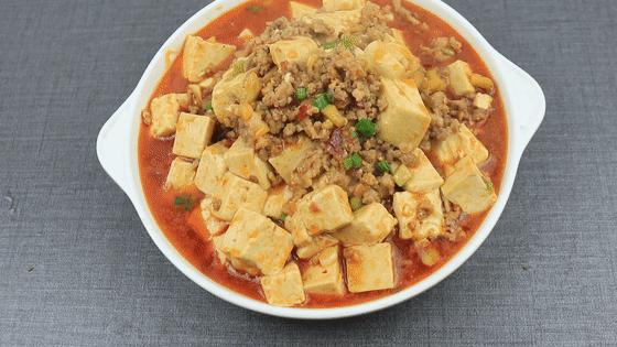 麻婆豆腐勾芡跟不勾芡哪个更好吃,麻婆豆腐炒菜勾芡技巧教学