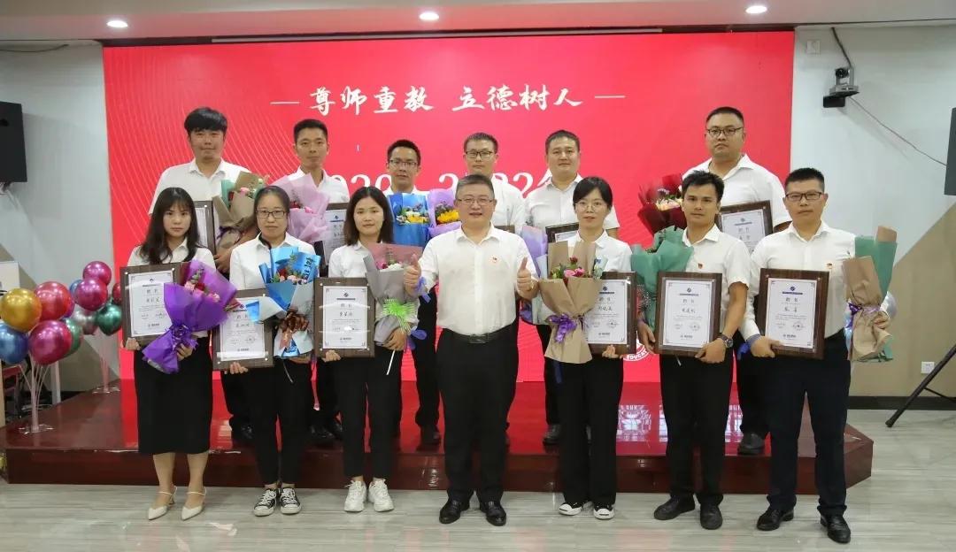 “师生同考”又何妨？奋达老师的实力超乎想象