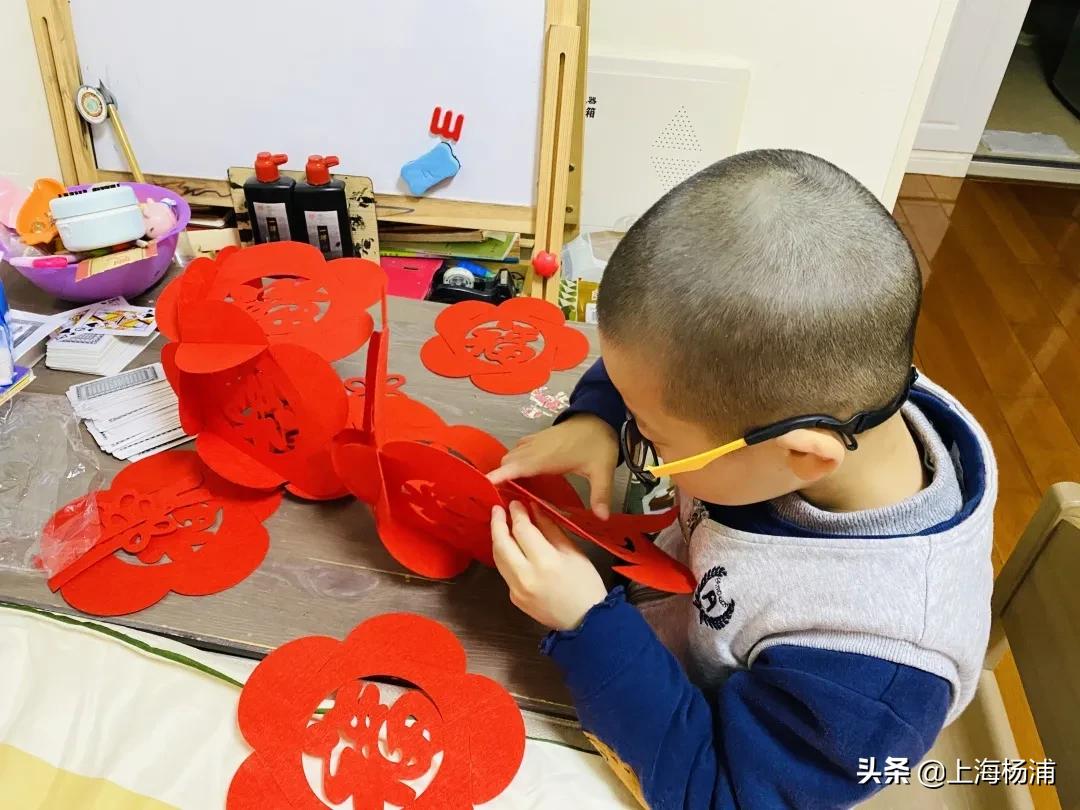 杨浦这群小朋友线上做灯笼，温暖迎新春【爱申活暖心春】