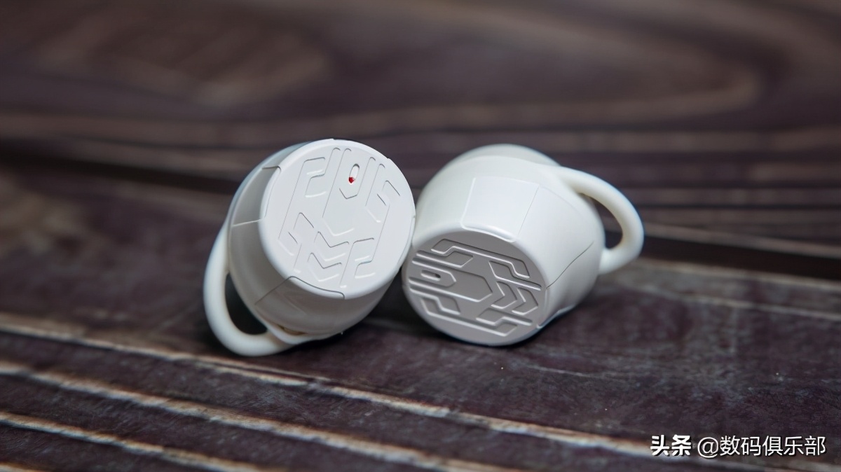 什么蓝牙耳机音质好南卡t2,南卡2蓝牙半入耳耳机评测