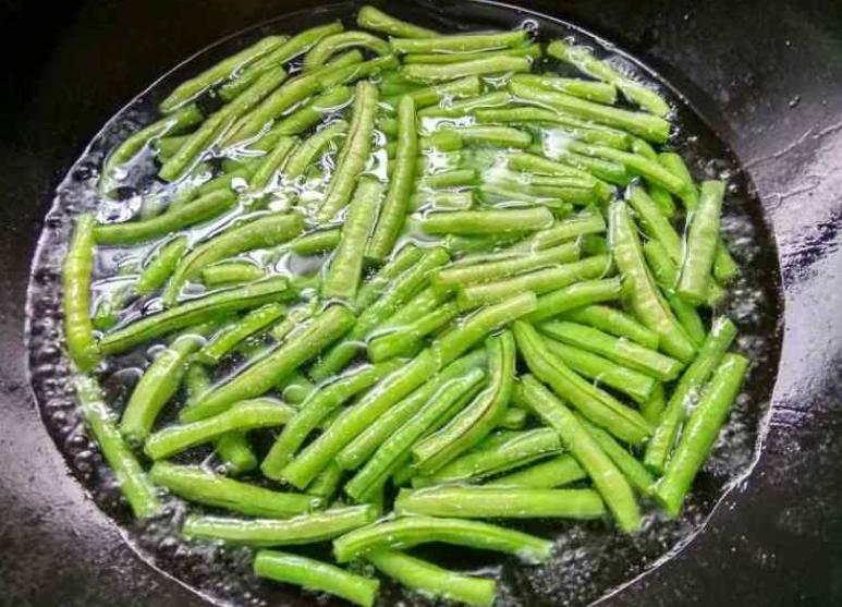 吃不完的豆角怎样保存最好,长豆角怎么保存到冬天好吃