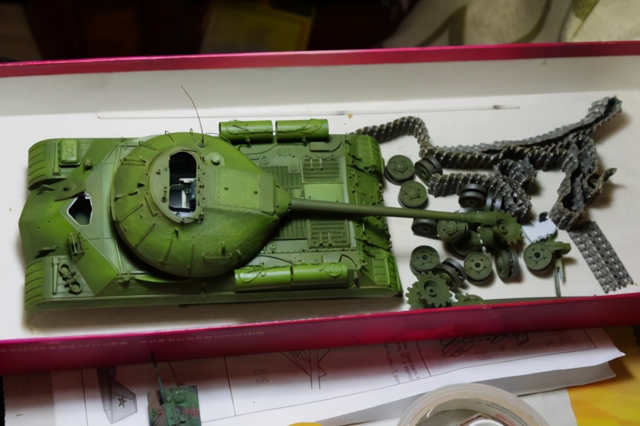 45元塑料坦克模型，精心制作半年，完工时太逼真！一万元也不卖