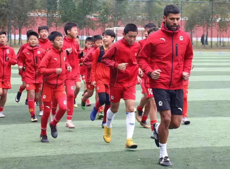 许家印谈恒大足球目标,许家印对恒大足球的影响