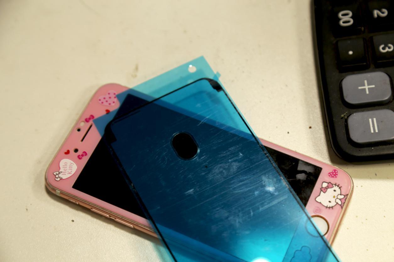 苹果se手机换过电池还值得买吗 (iphonese可以换8的电池吗)