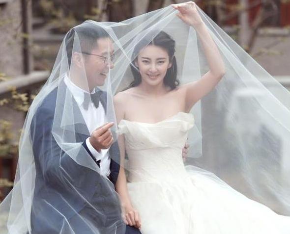 张雨绮丈夫被刀砍伤,张雨绮被曝持刀与丈夫争执