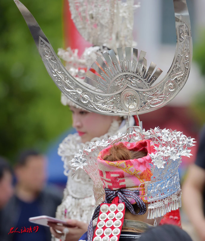 探访苗族银饰,苗族风情拨银饰