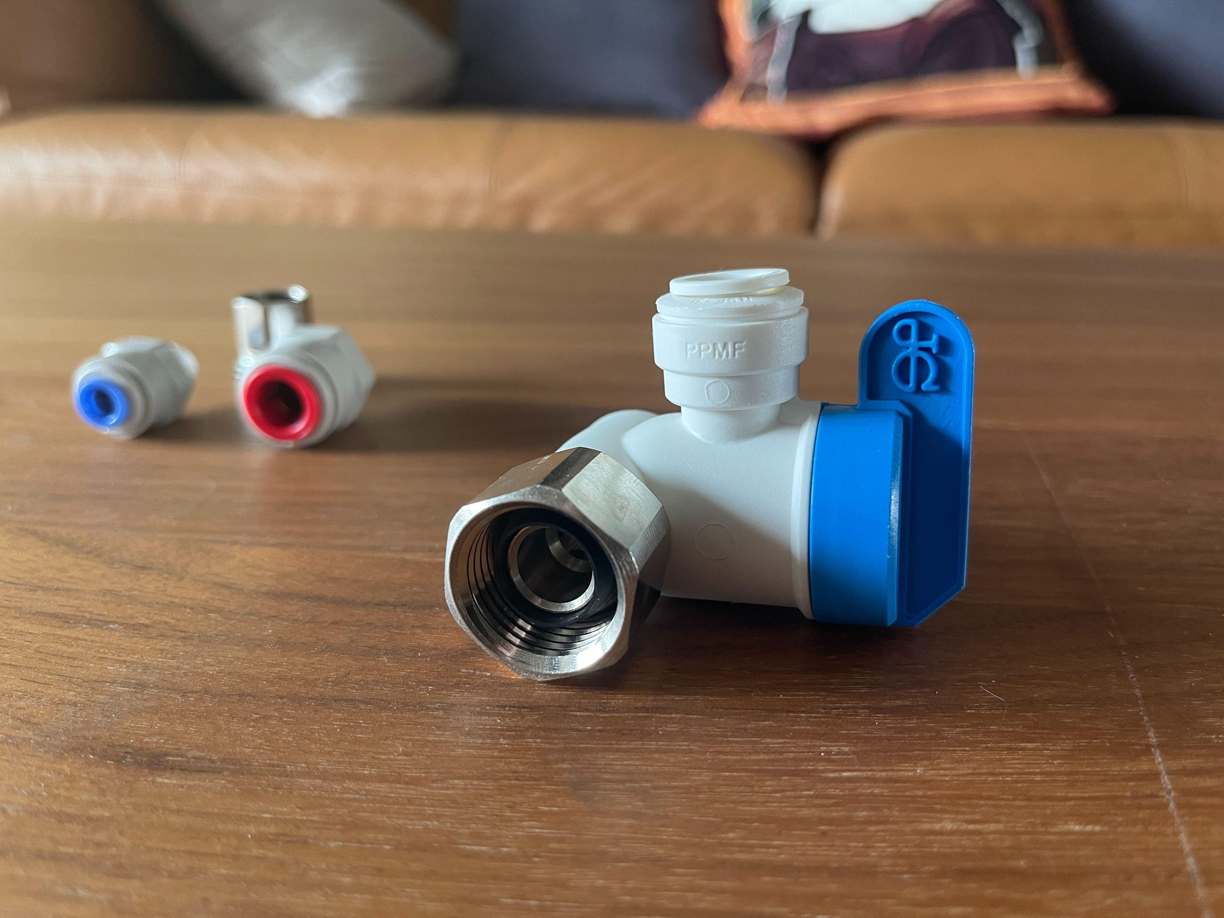 飞机上用的什么品牌的净水器,飞机上的净水器