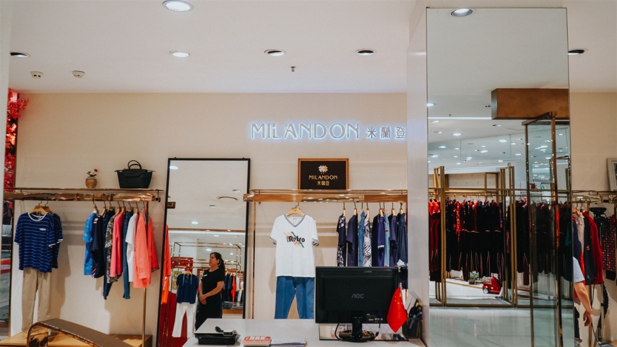 @准大学生们！请收下来自郑州百货大楼的开学大礼包