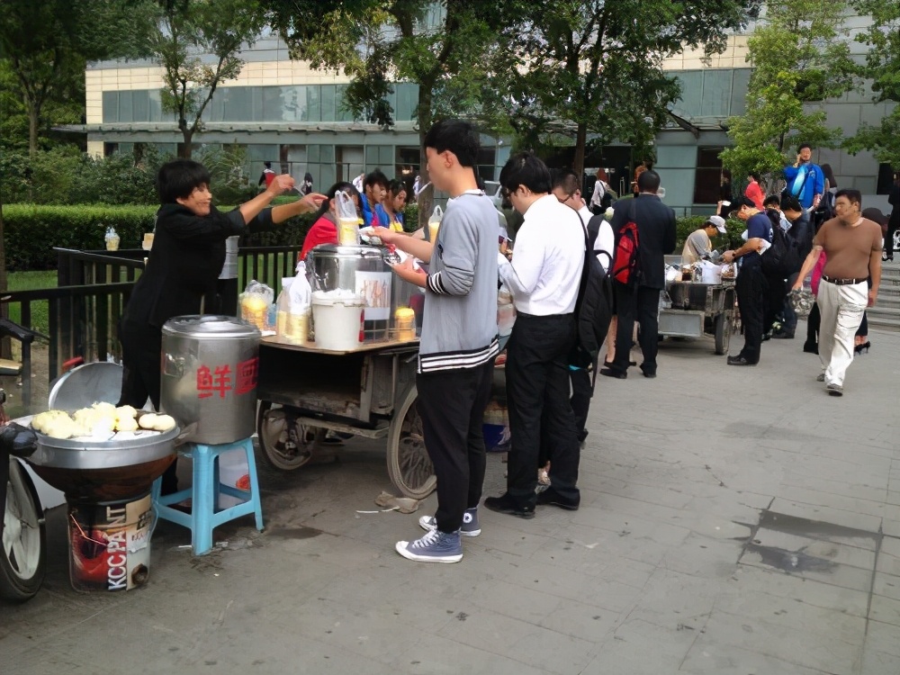 5000块起家,3800元开店年赚百万卖饼