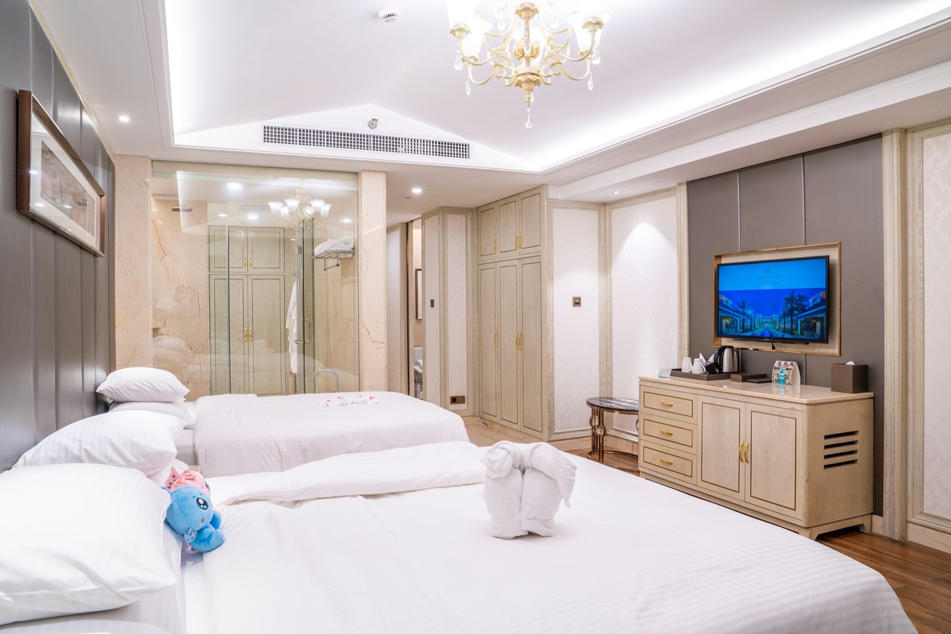 厦门首家万达品牌酒店，集美区第一家五星级酒店，坐拥无敌海景