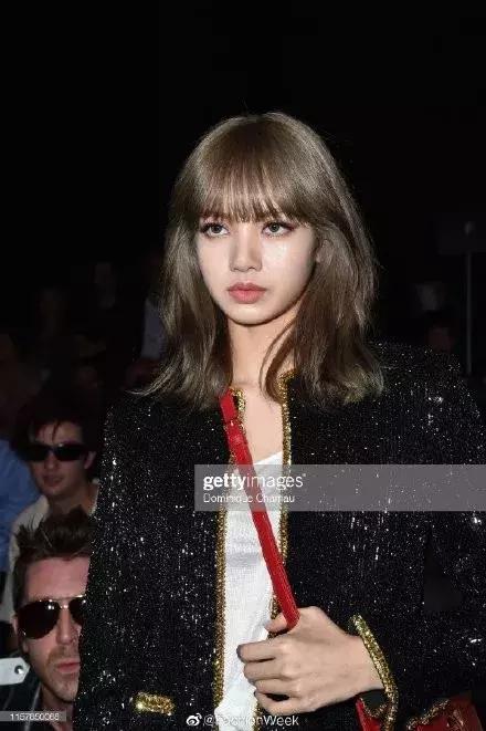 lisa现在长什么样了,号称人间芭比的lisa到底有多美