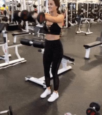 如何练出肩膀上的力量,一个动作让肩膀饱满