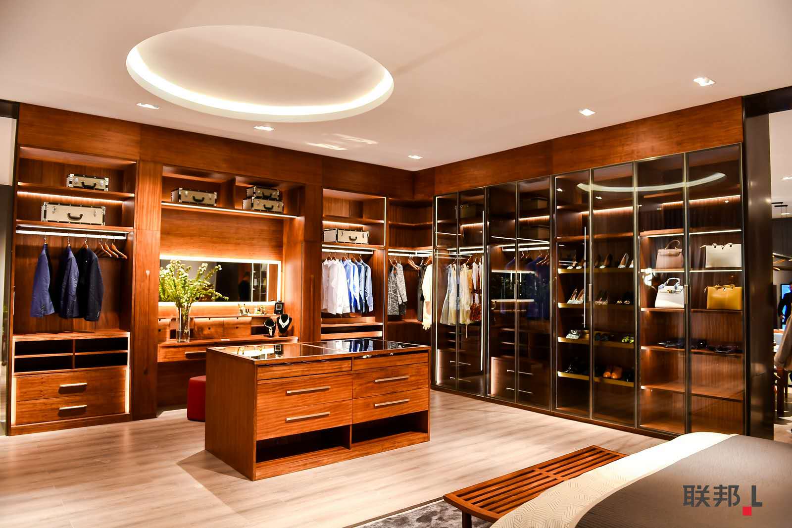 联邦家私轻奢风格,联邦家居值得信赖的品质