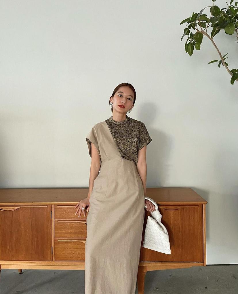 喜欢宽松衣服怎么办,怎么把宽松版的衣服穿有型