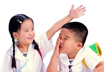 7岁女童竟来月经？这6种“催熟”的东西，请尽量让孩子远离