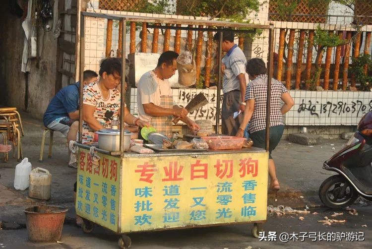 这个奇特的地方，将石狗视为图腾，却爱吃狗肉