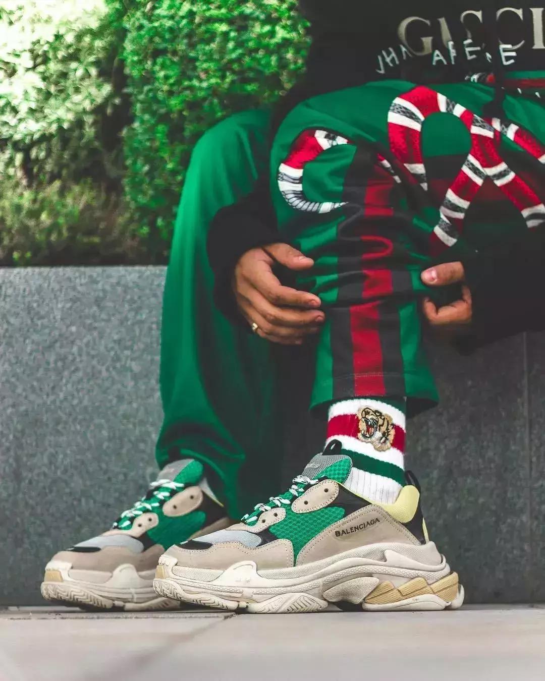 穿衣搭配男生网红款,经典直男运动穿搭