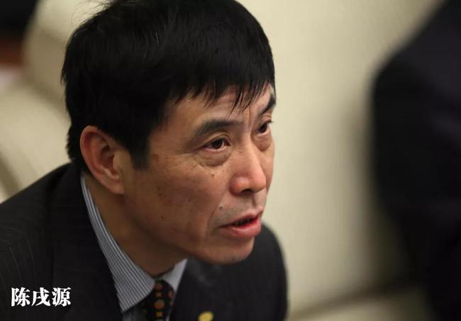 白岩松谈中国足球,白岩松采访足协主席完整版视频