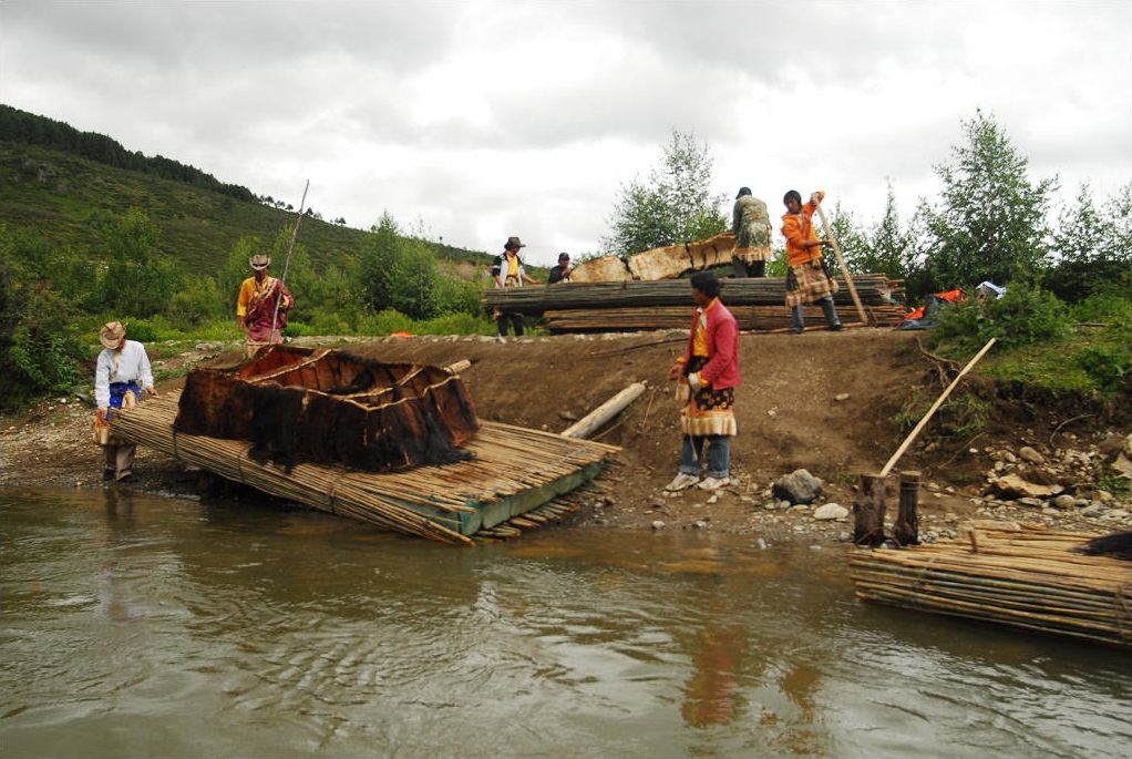 骨灰多年后会变成什么样,骨灰长时间会变成什么样