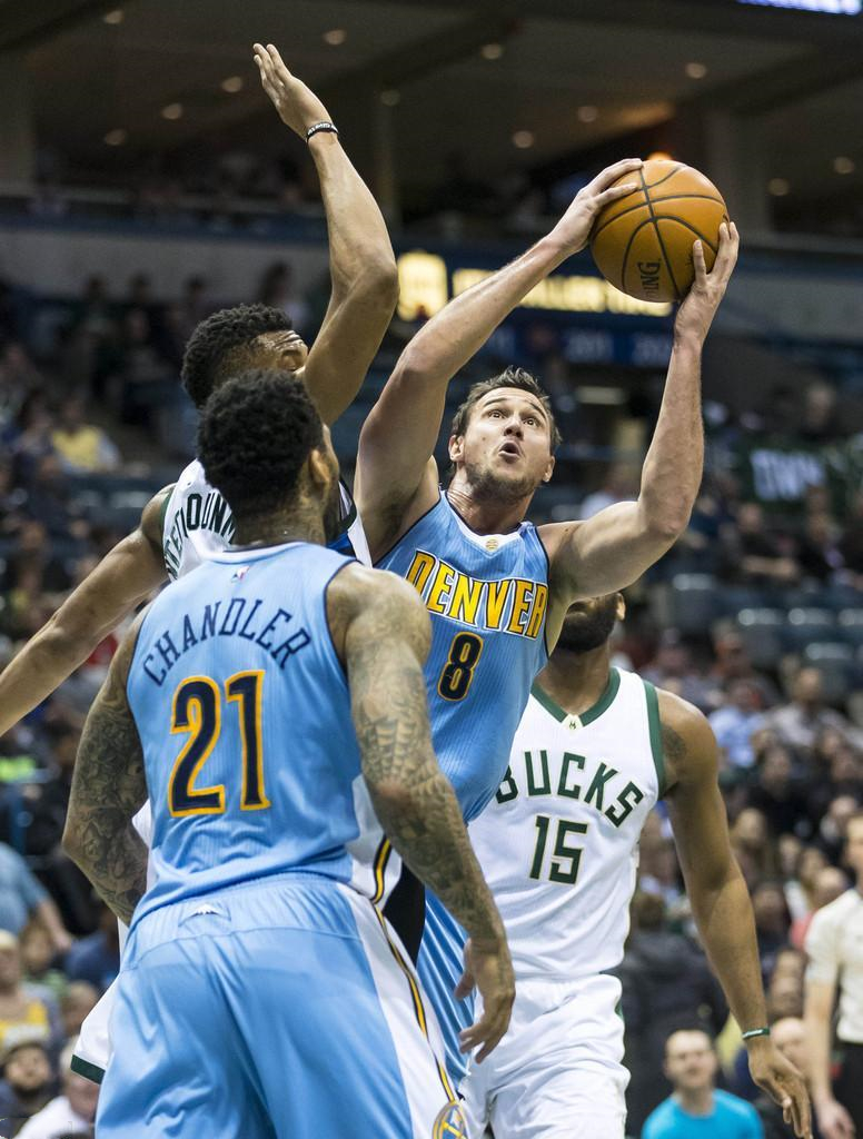 33岁“意大利炮”万金油！保罗爱他小库里也爱，1绝技现役罕见