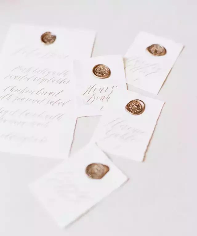 如何做一个有创意的结婚请柬,怎么自己设计婚礼请帖