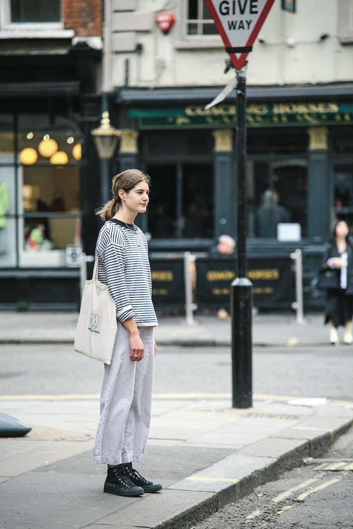 怎么穿既显高又不显小肚子,不塞衣角怎么穿显高显瘦