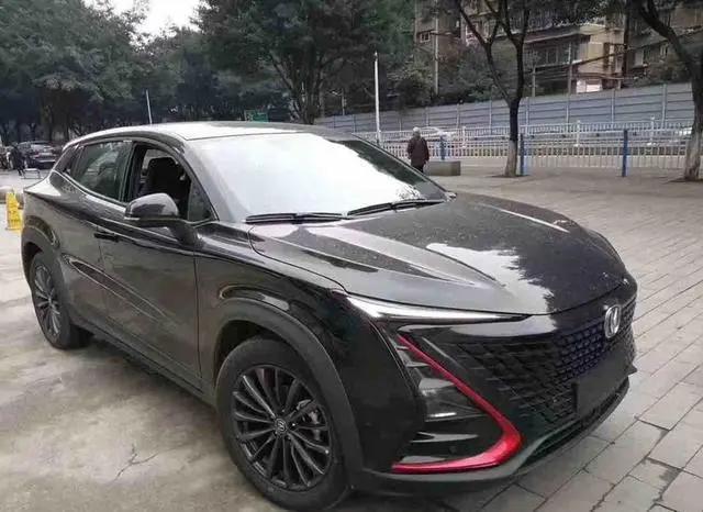 街头偶遇新款吉姆尼,街头偶遇京a红旗l5