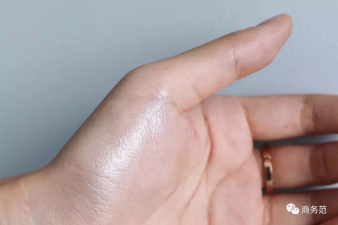 香奈儿彩妆值得买的产品,香奈儿美妆必买清单