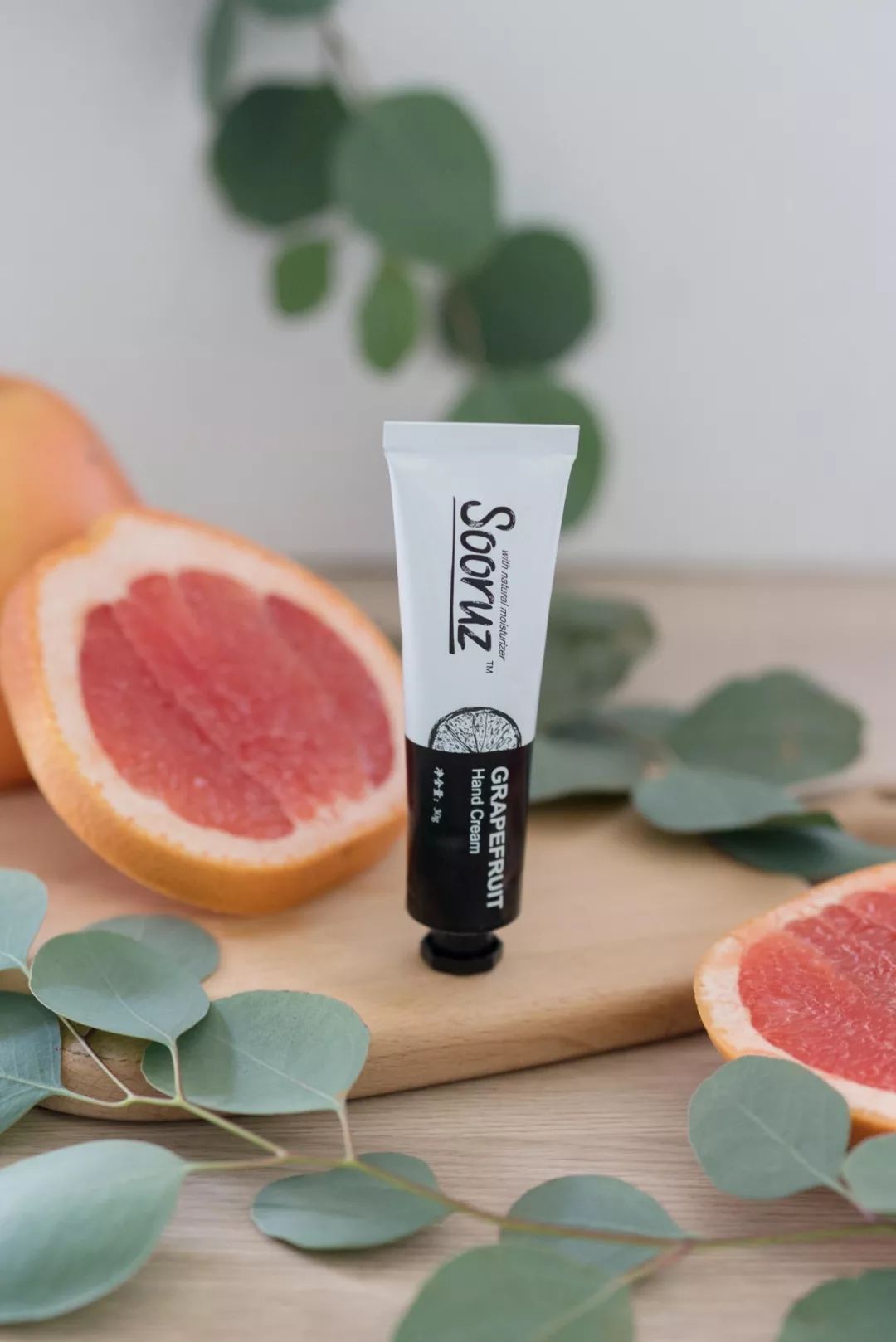 手干燥粗糙手纹深用什么护肤产品,可以改善手纹粗糙的护手霜