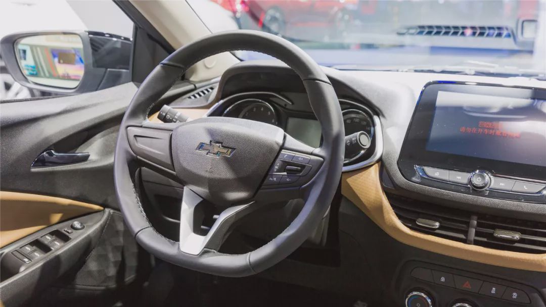 五年的雪佛兰科沃兹还能卖多少钱,雪佛兰科沃兹大概卖了多少辆车