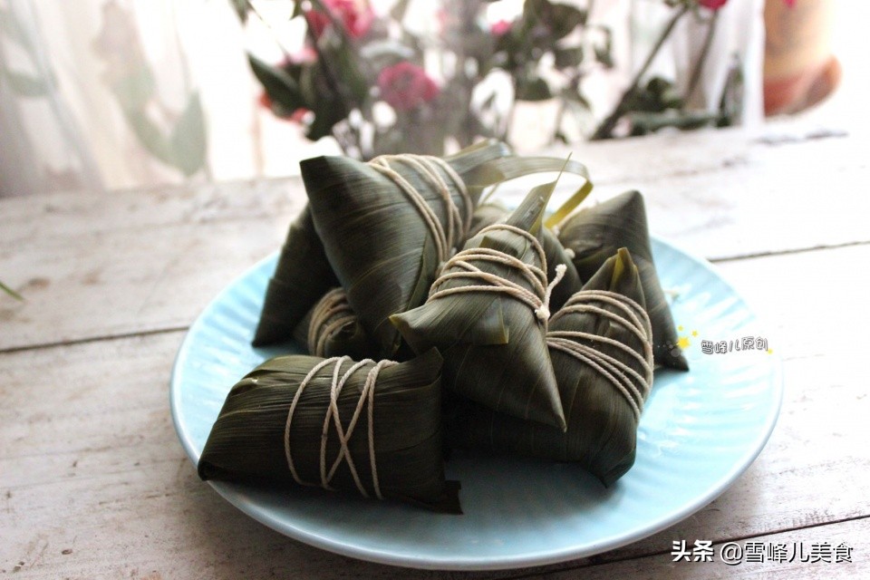 怎样包粽子简单而且不漏米又紧,怎样包的粽子好看又简单