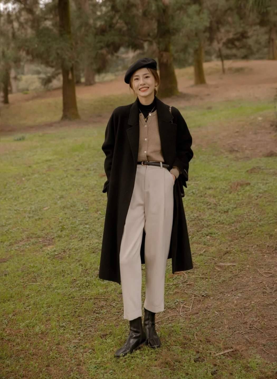 韩版黑色大衣穿搭高级感,冬季韩系大衣穿搭氛围感女