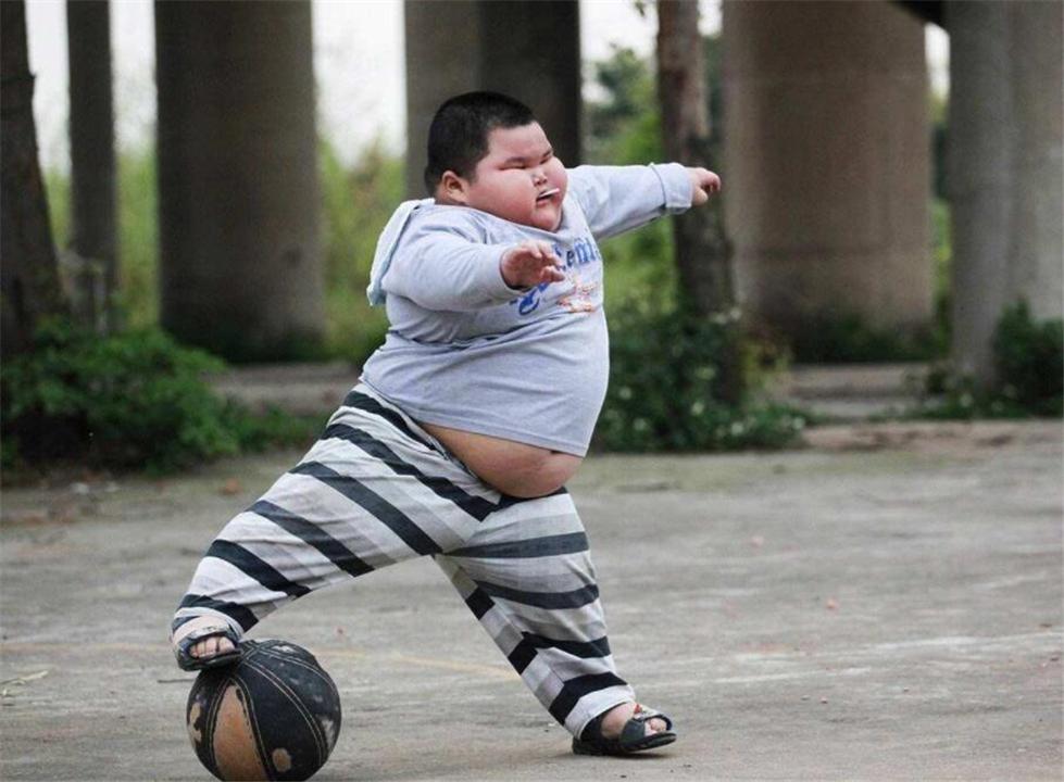 骨头汤能让孩子生长发育长高吗,宝妈为儿子长高